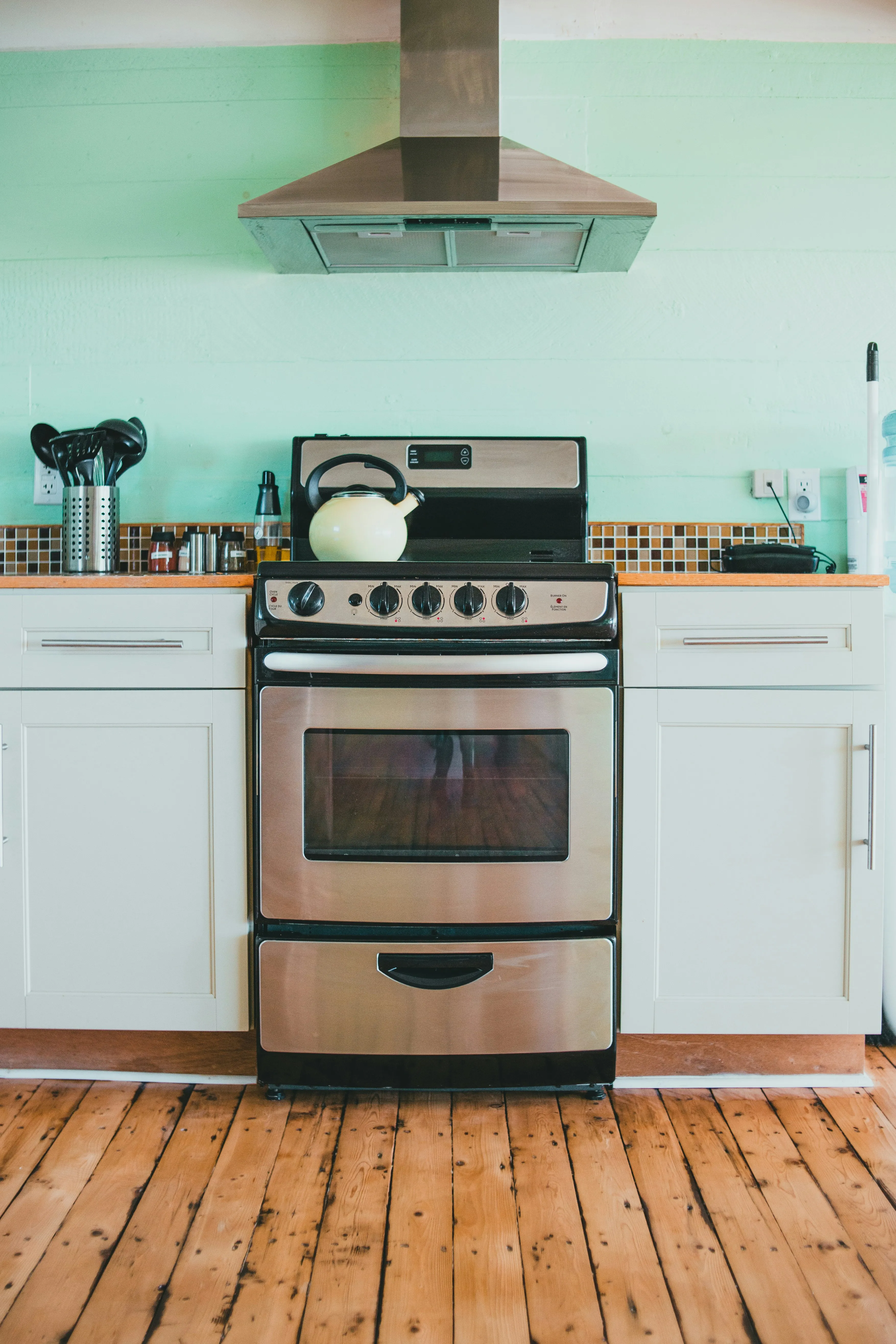 Deep Clean Kitchen